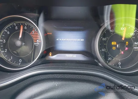 2022 Jeep Cherokee Latitude Lux 4X4 z USA, uszkodzony, nr VIN 1C4PJMMX7ND512722